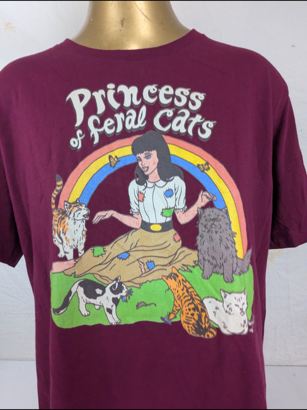 Princess of Feral Cats Burgundy Top Size XL - Picture 2 of 8